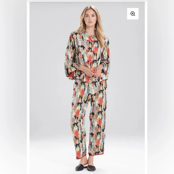 Natori Dunasty PJ Set - Picture 2 of 6